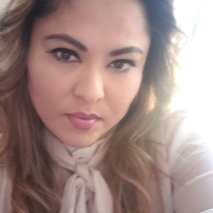 Meet your Posher, Elena